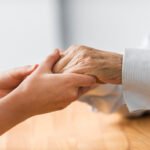 Cresce setor de atendimento domiciliar à saúde para população 60+