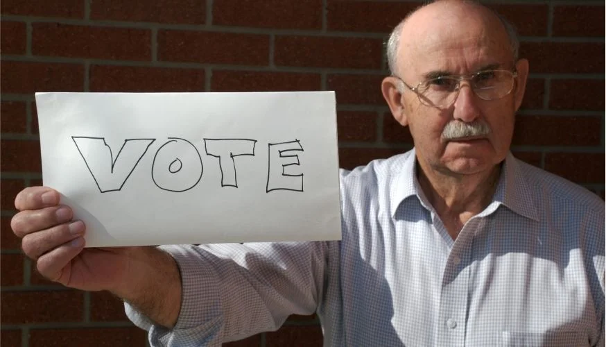 Voto online para a terceira idade